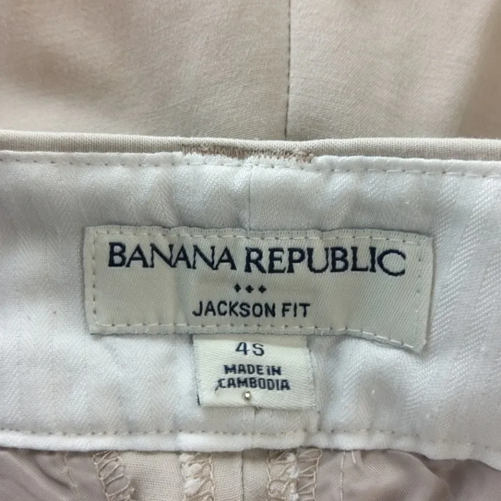 Banana Republic khaki Jackson fit cuffed pants